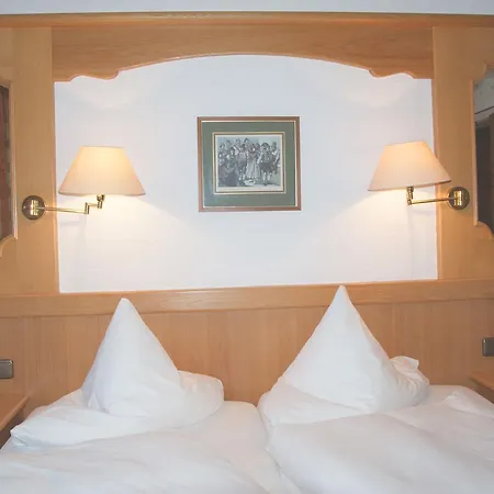 Fogadó Gaestehaus Elvia *